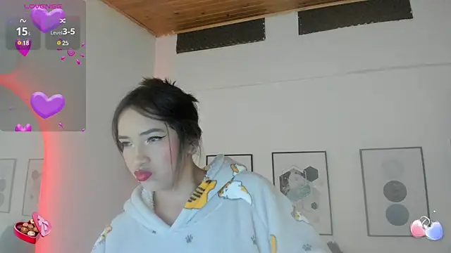 cristal  hot 1 online show from 02.02.25