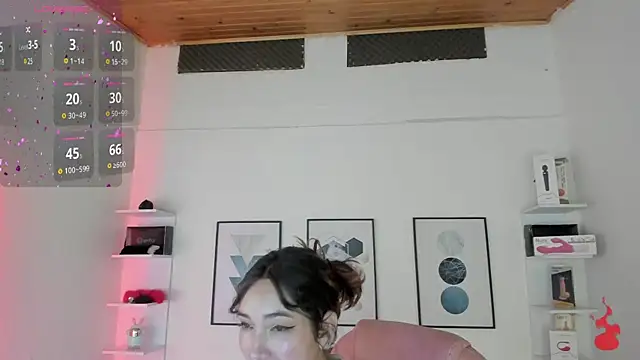 cristal  hot 1 online show from 03.22.25