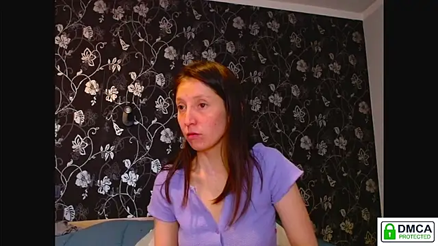Snapshot of Sophi_Cute chatting on 05.04.26 Sophi Cute online show from 05.04.26