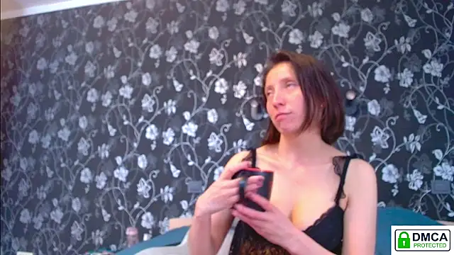 Snapshot of Sophi_Cute chatting on 05.26.26 Sophi Cute online show from 05.26.26