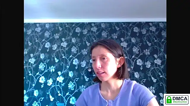 Snapshot of Sophi_Cute chatting on 05.30.26 Sophi Cute online show from 05.30.26