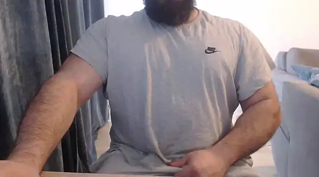 hugemachohandsome online show from 02.26.25