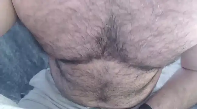 hugemachohandsome online show from 03.04.25