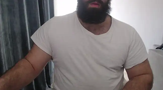 hugemachohandsome online show from 03.09.25