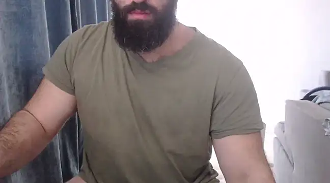 hugemachohandsome online show from 03.11.25