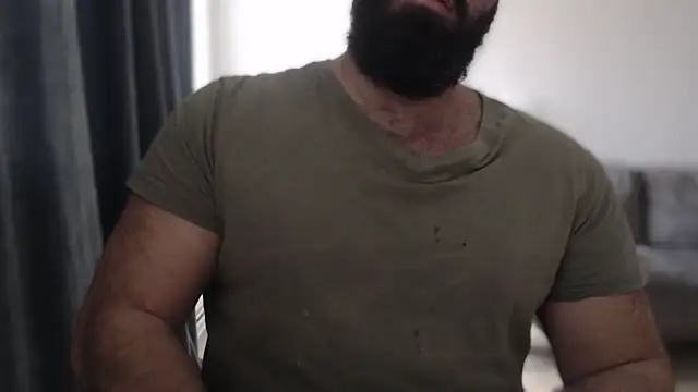 hugemachohandsome online show from 11.01.25