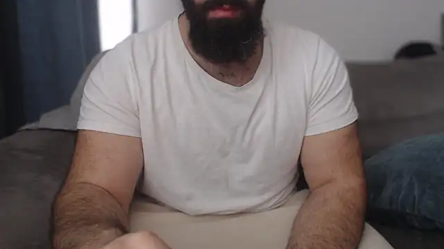 Snapshot of hugemachohandsome chatting on 02.08.26 hugemachohandsome online show from 02.08.26