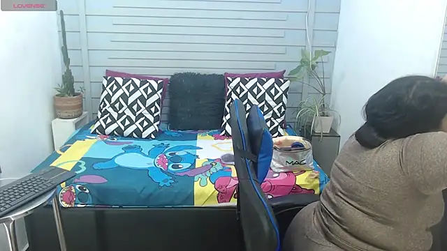 evelin zaens online show from 02.25.25