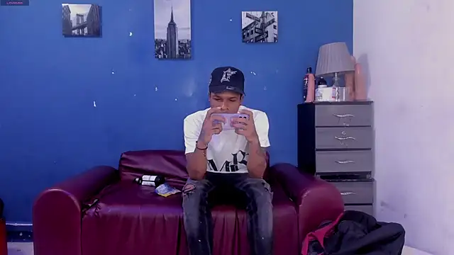 Snapshot of BeMyLover3 chatting on 03.17.25 BeMyLover3 online show from 03.17.25