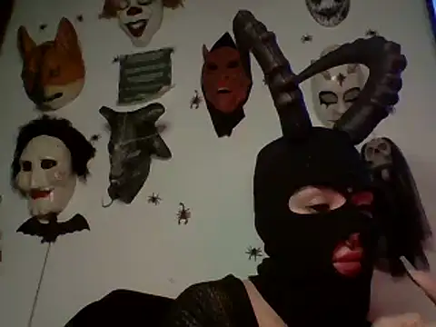 Snapshot of FeticheMacabre chatting on 12.07.24 FeticheMacabre online show from 12.07.24