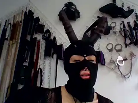 Snapshot of FeticheMacabre chatting on 01.01.25 FeticheMacabre online show from 01.01.25