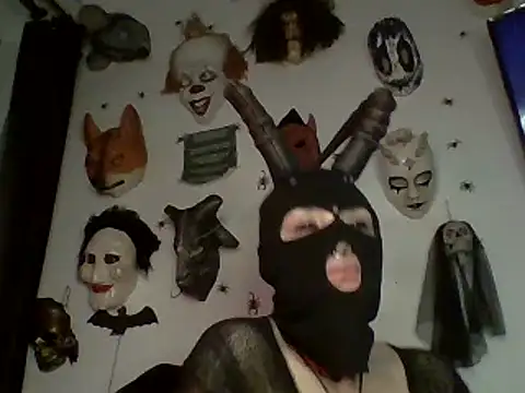 Snapshot of FeticheMacabre chatting on 02.08.25 FeticheMacabre online show from 02.08.25