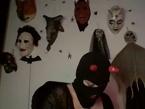 Snapshot of FeticheMacabre chatting on 03.16.25 FeticheMacabre online show from 03.16.25