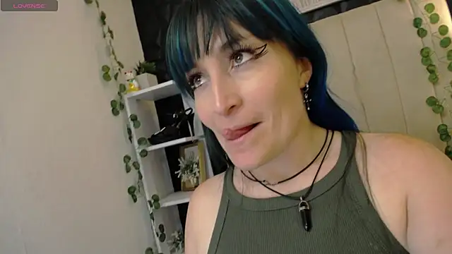 alicia moom online show from 03.12.25