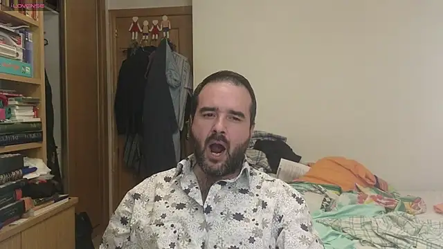 curiosillo83 online show from 09.24.25