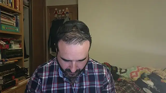 curiosillo83 online show from 11.12.25