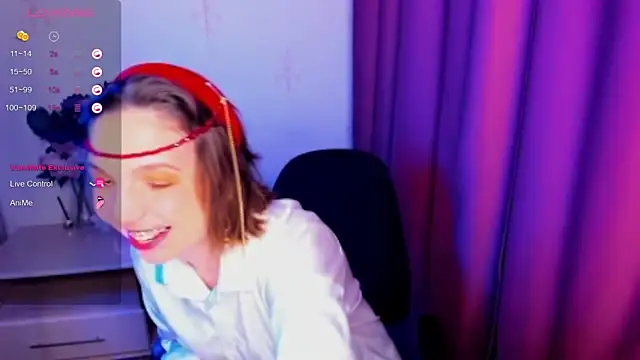 KindHazelHere  online show from 12.05.25