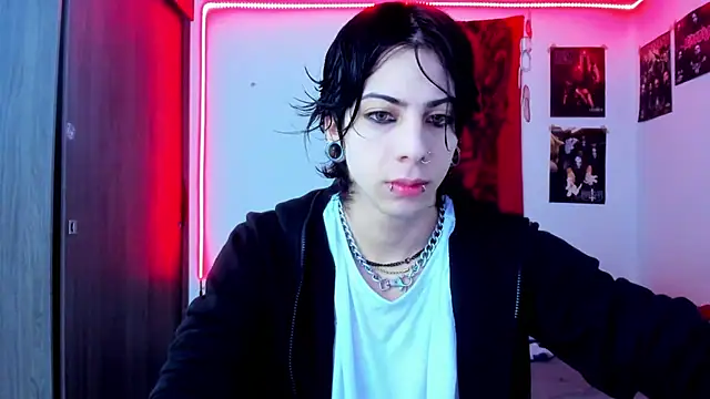 Snapshot of dussk_ chatting on 01.04.25 dussk online show from 01.04.25