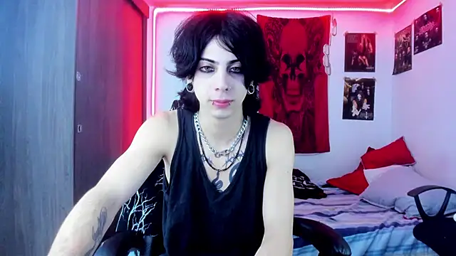 Snapshot of dussk_ chatting on 01.31.25 dussk online show from 01.31.25