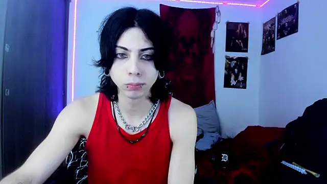 Snapshot of dussk_ chatting on 02.21.25 dussk online show from 02.21.25