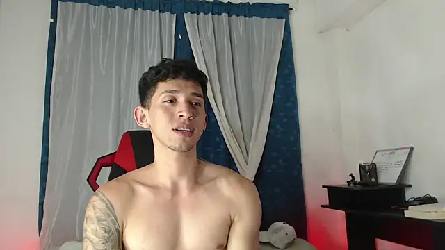 Snapshot of stevenSEX123 chatting on 02.12.26 stevenSEX123 online show from 02.12.26