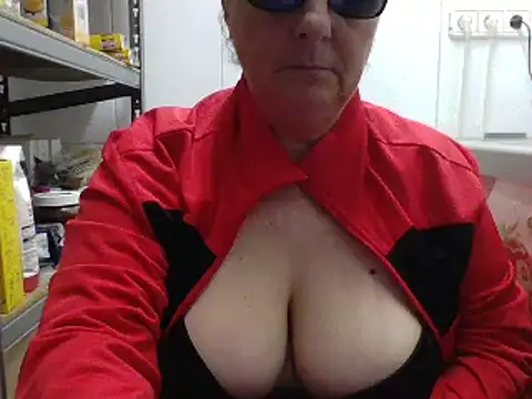 Snapshot of eroticjessitop chatting on 02.25.25 eroticjessitop online show from 02.25.25