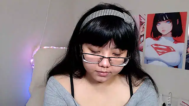 Snapshot of Moertomlly chatting on 02.07.25 Moertomlly online show from 02.07.25