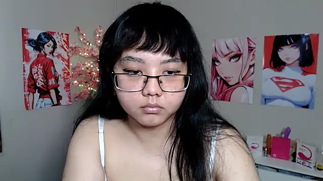 Snapshot of Moertomlly chatting on 09.19.25 Moertomlly online show from 09.19.25