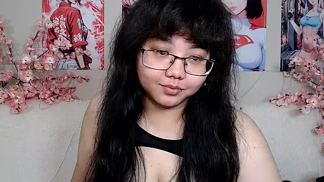 Snapshot of Moertomlly chatting on 05.17.26 Moertomlly online show from 05.17.26