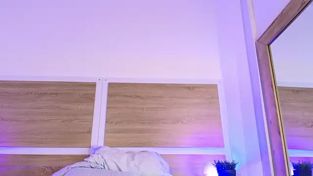  nickypurple  online show from 07.08.26