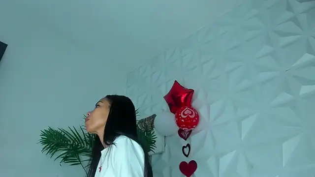 Hellen Sky online show from 02.16.26