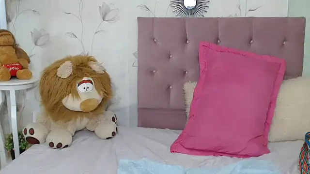 mature martina online show from 02.12.25