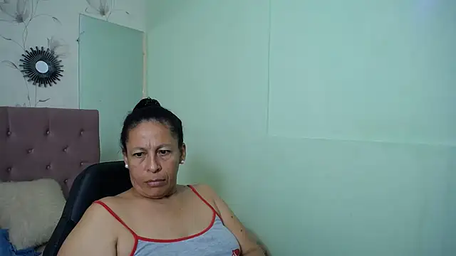 mature martina online show from 03.01.25