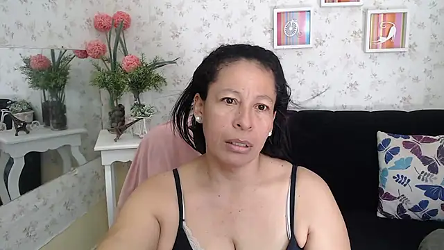 mature martina online show from 03.13.25