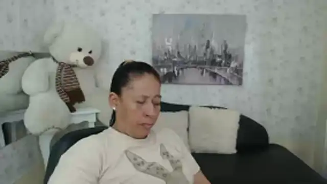 Snapshot of mature_martina chatting on 04.28.26 mature martina online show from 04.28.26