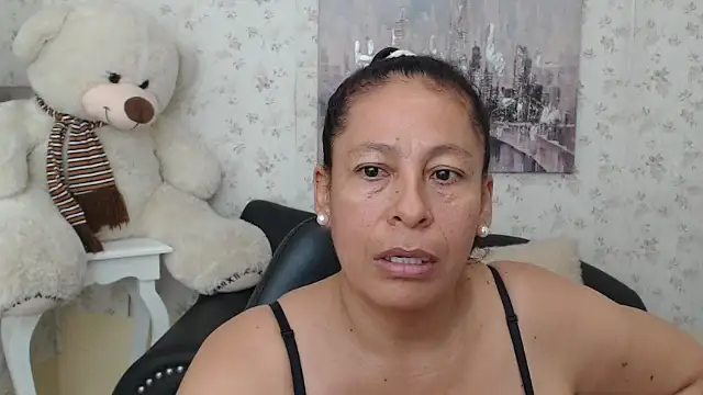 Snapshot of mature_martina chatting on 04.30.26 mature martina online show from 04.30.26