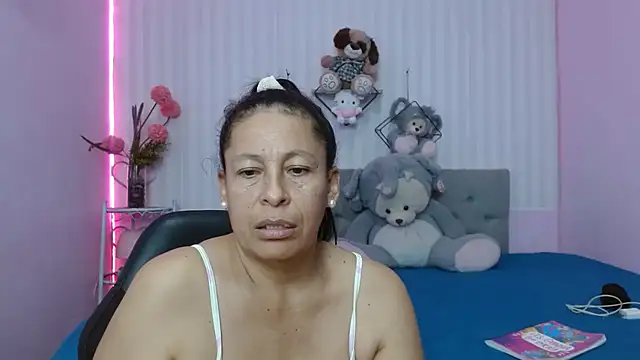 Snapshot of mature_martina chatting on 05.24.26 mature martina online show from 05.24.26
