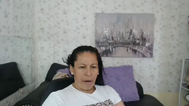 Snapshot of mature_martina chatting on 06.27.26 mature martina online show from 06.27.26