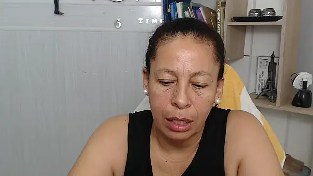 Snapshot of mature_martina chatting on 07.02.26 mature martina online show from 07.02.26