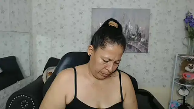 Snapshot of mature_martina chatting on 07.07.26 mature martina online show from 07.07.26