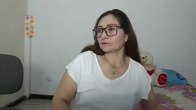 ruby-milf1 online show from 02.18.25