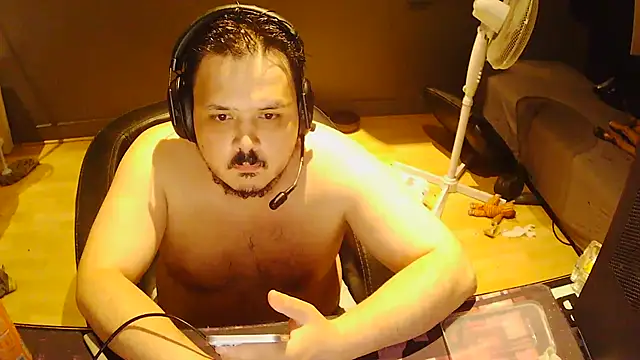 Snapshot of Bebemickey75 chatting on 05.29.26 Bebemickey75 online show from 05.29.26