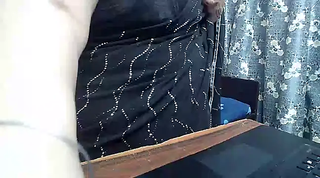 Snapshot of Sexy_raman_ chatting on 01.17.25 Sexy raman online show from 01.17.25