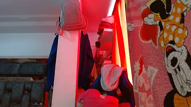 Snapshot of coral1727 chatting on 02.27.25 coral1727 online show from 02.27.25