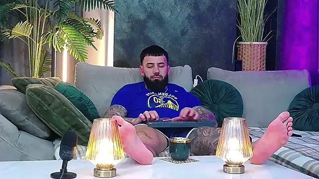 masterkingofmusclee online show from 02.17.26