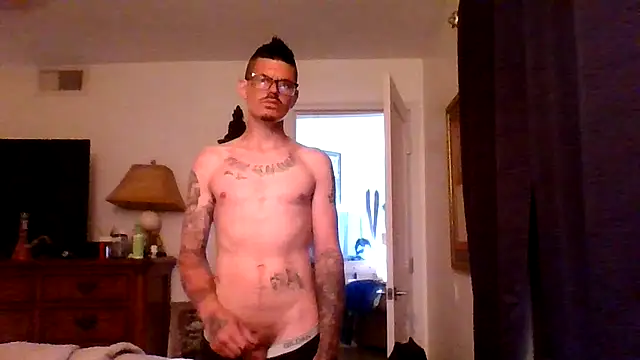 Snapshot of theschisel chatting on 04.03.26 theschisel online show from 04.03.26