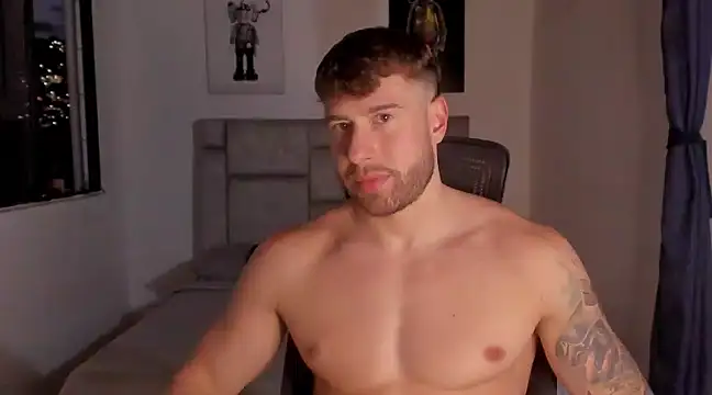 Snapshot of paul_rogerr chatting on 02.20.25 paul rogerr online show from 02.20.25