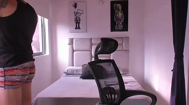 Snapshot of paul_rogerr chatting on 02.27.25 paul rogerr online show from 02.27.25