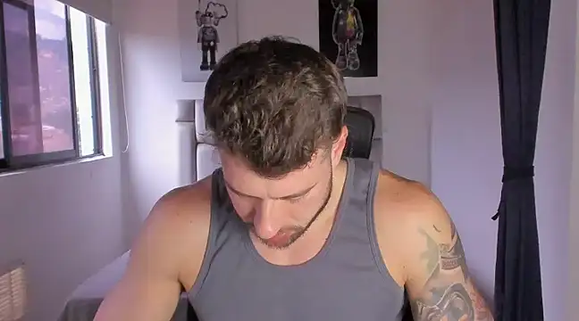 Snapshot of paul_rogerr chatting on 02.28.25 paul rogerr online show from 02.28.25