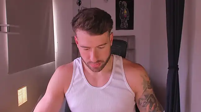 Snapshot of paul_rogerr chatting on 03.02.25 paul rogerr online show from 03.02.25